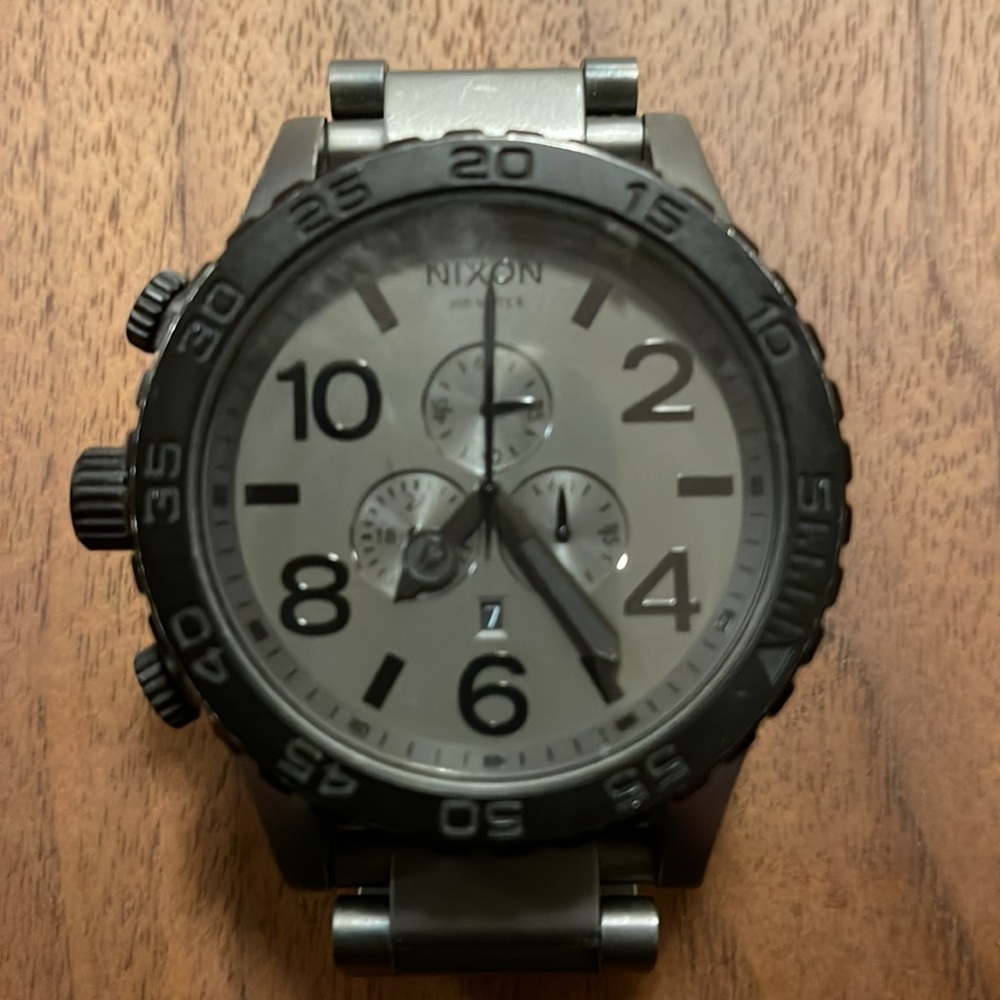 Oversized Nixon gunmetal black watch. EUC.